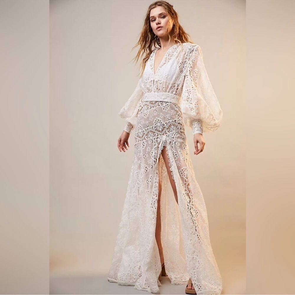 Free People Bronx & Banco Adele
Gown